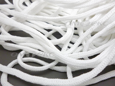 Шнур В-036 4 мм мелкое плетение 100 м белый - купить в Магнитогорске. Цена: 2.02 руб.
