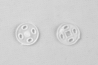 Кнопки пришивные пластиковые 10 мм, блистер 24шт, цв.-прозрачные - купить в Магнитогорске. Цена: 48.41 руб.